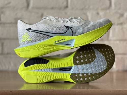 Nike zoomx vaporfly - next%, 3