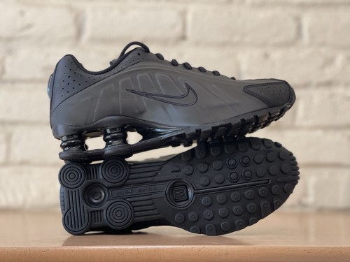 Nike shox black - r4,